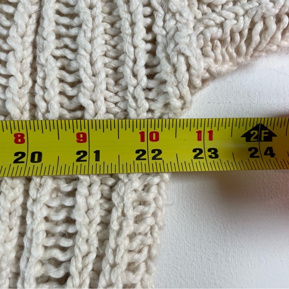 Free People Infinite V-Neck Sweater Chunky Cozy Cream Knit Women’s Size XS - Picture 7 of 14